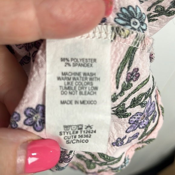 First Love Womens Top S Lilac Blue Floral Print Flutter Sleeves Pullover Pretty - Picture 4 of 9